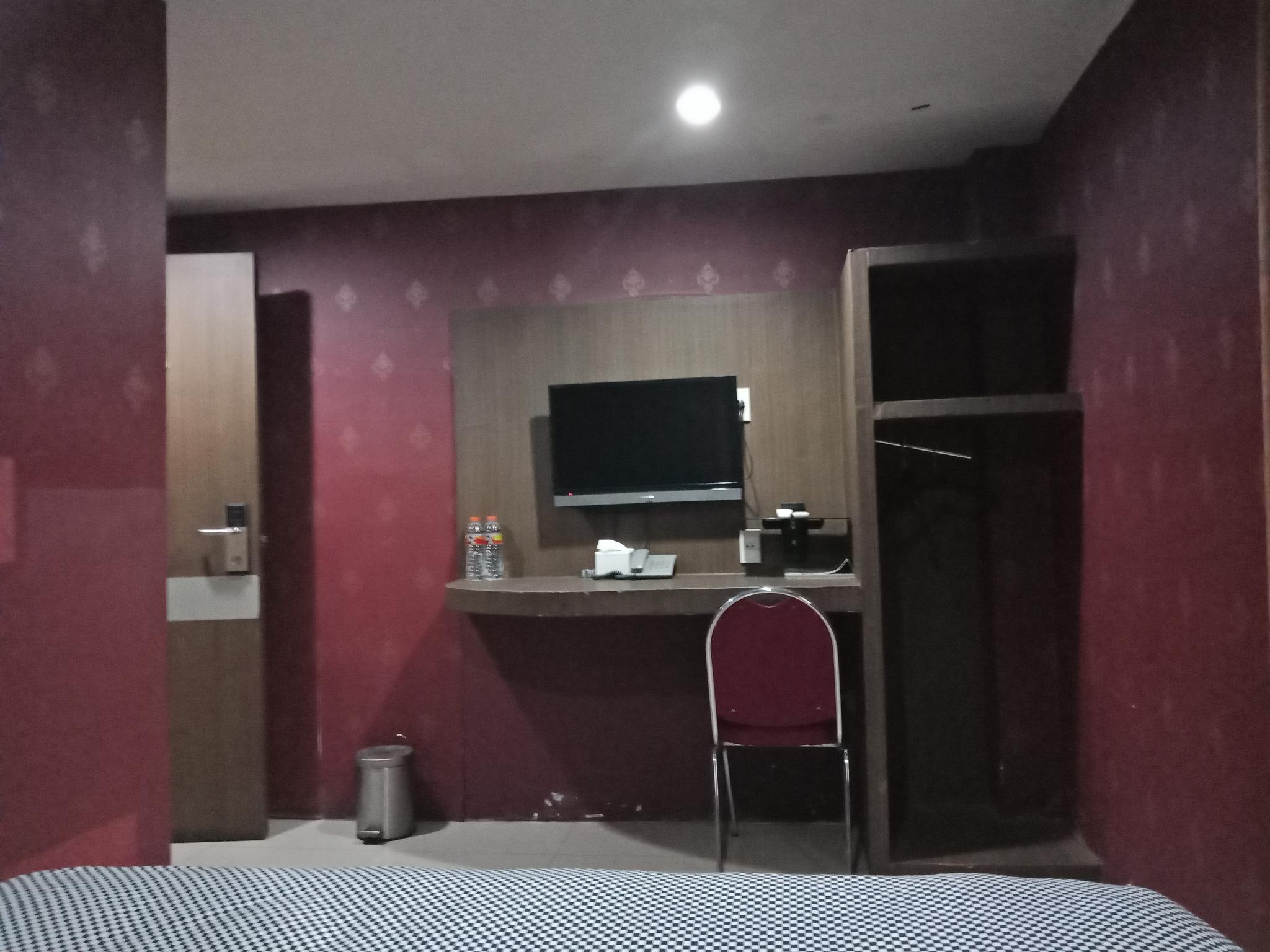 Oyo 2574 Z Suites Hotel Medan Exterior photo