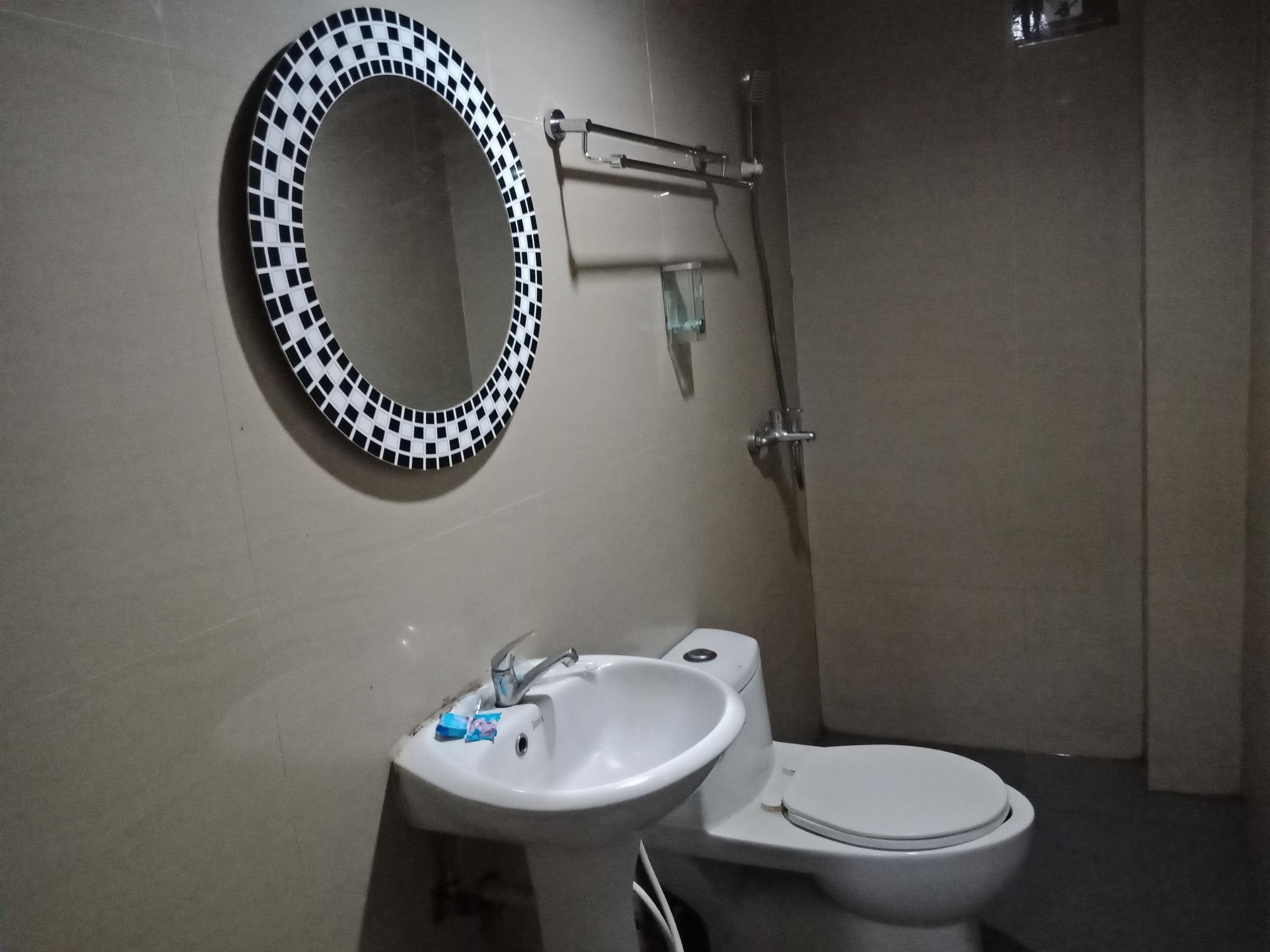 Oyo 2574 Z Suites Hotel Medan Exterior photo