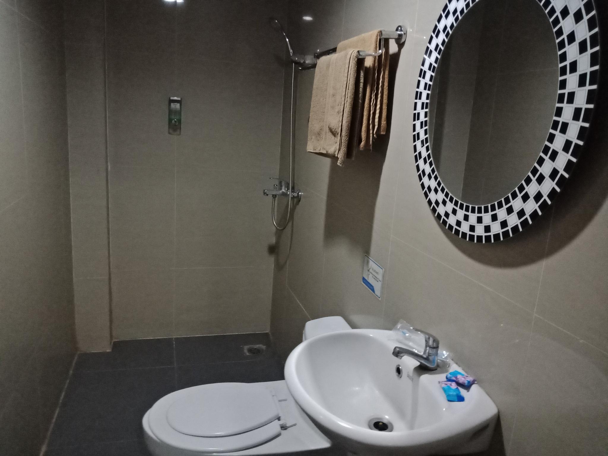 Oyo 2574 Z Suites Hotel Medan Exterior photo