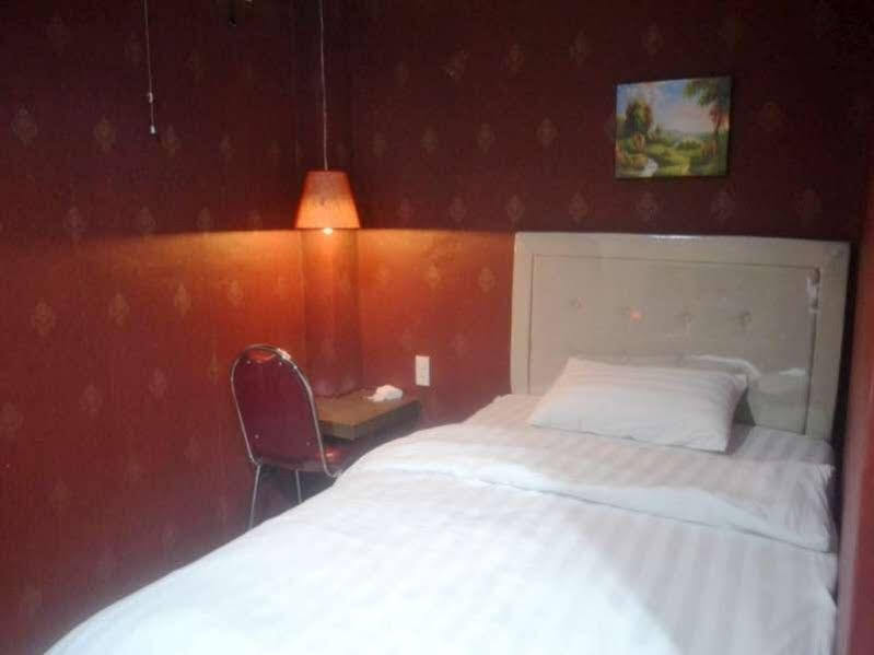 Oyo 2574 Z Suites Hotel Medan Exterior photo